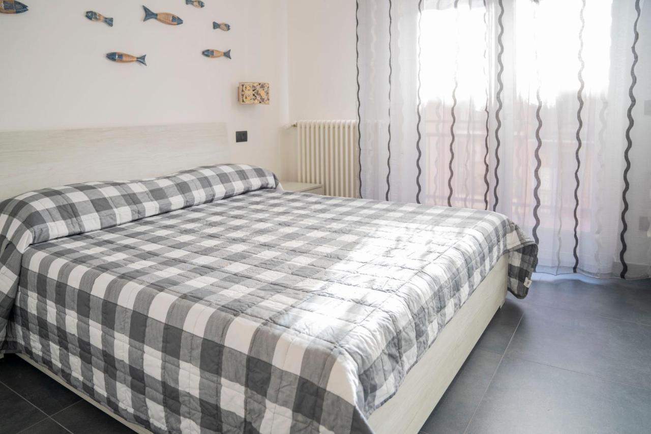 Apartamento 021 - Casa Ponente Con Terrazzo - Centro Citta, Carruggio E Mare Baia Del Silenzio A 500 M Sestri Levante Exterior foto