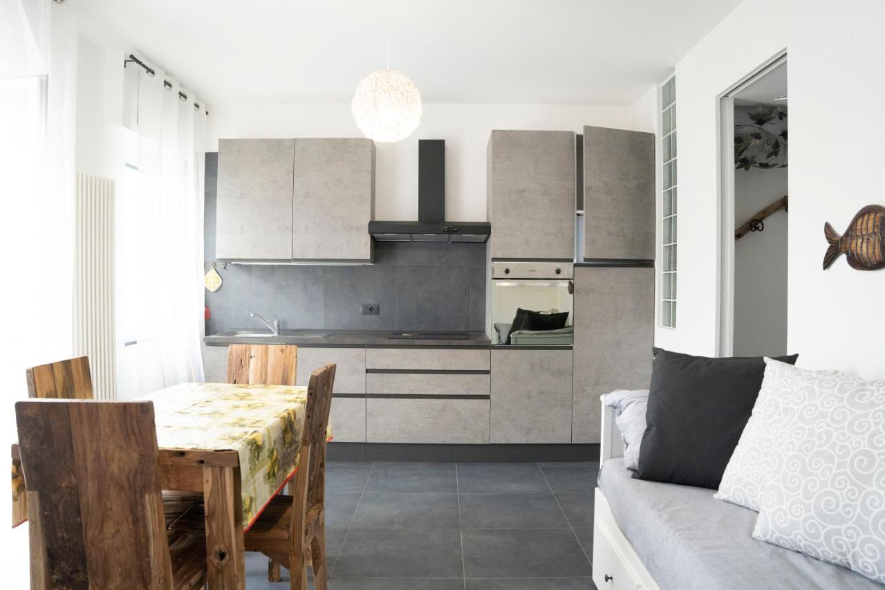 Apartamento 021 - Casa Ponente Con Terrazzo - Centro Citta, Carruggio E Mare Baia Del Silenzio A 500 M Sestri Levante Exterior foto