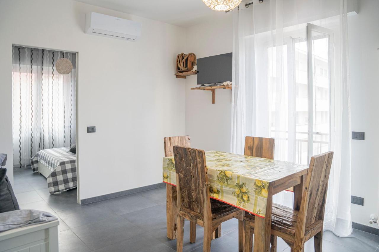 Apartamento 021 - Casa Ponente Con Terrazzo - Centro Citta, Carruggio E Mare Baia Del Silenzio A 500 M Sestri Levante Exterior foto